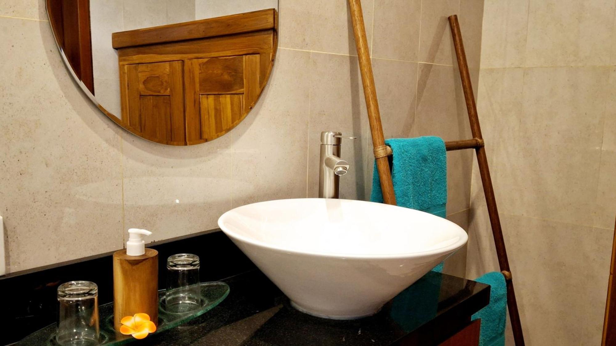 Kutus Bali Guesthouse سانور المظهر الخارجي الصورة