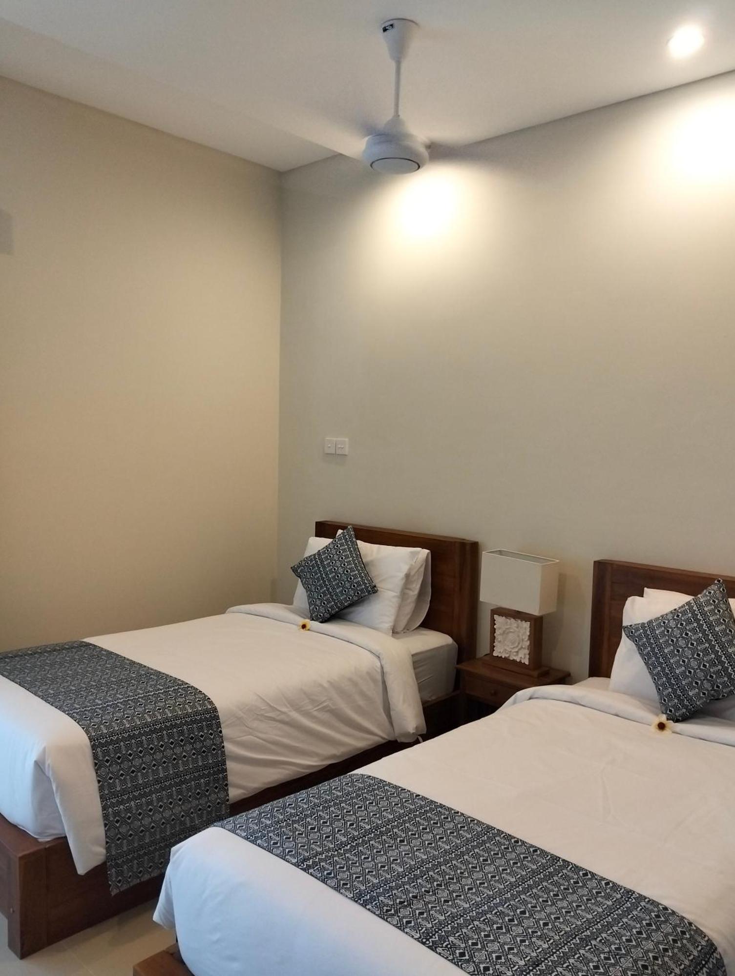 Kutus Bali Guesthouse سانور الغرفة الصورة